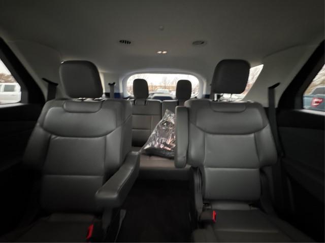 new 2025 Ford Explorer car, priced at $47,704