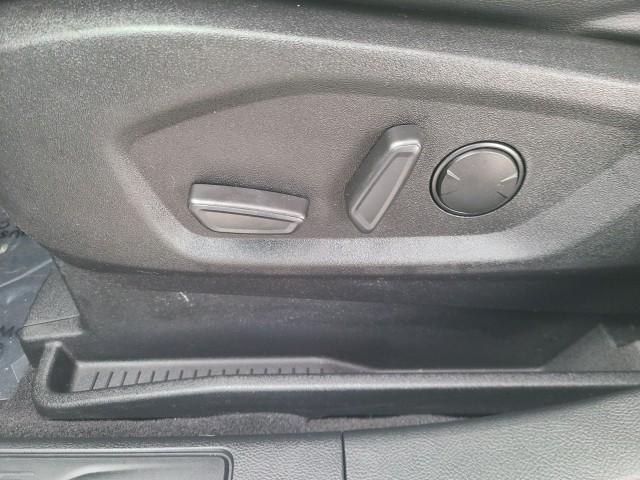 used 2022 Ford Edge car, priced at $28,056