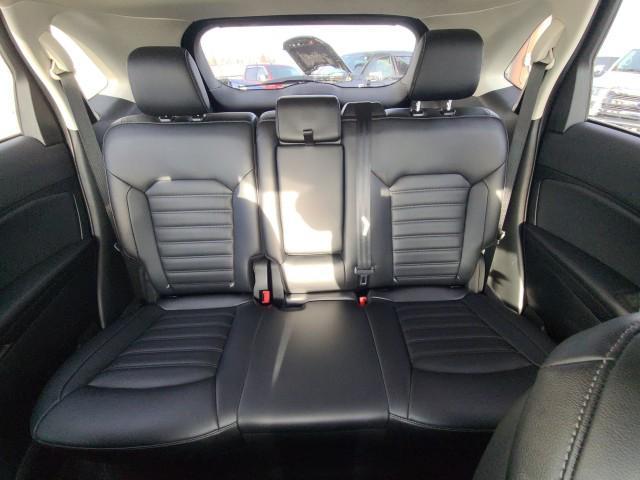 used 2022 Ford Edge car, priced at $28,056