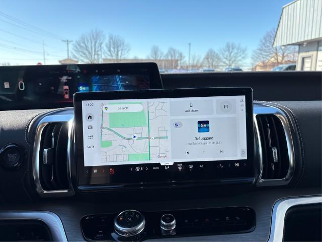 new 2025 Ford Expedition car, priced at $84,350