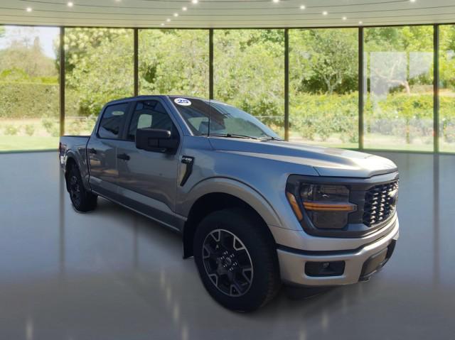 new 2025 Ford F-150 car, priced at $49,282