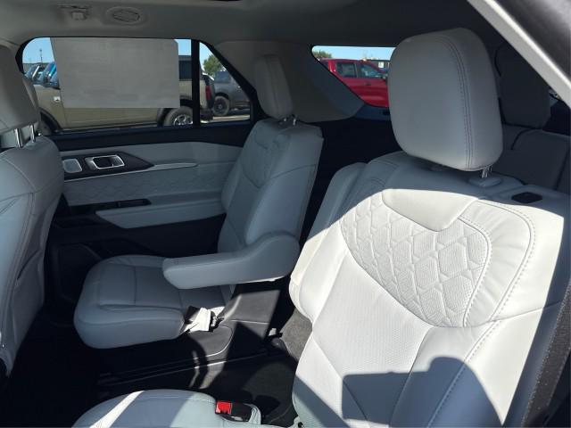 new 2025 Ford Explorer car, priced at $57,396