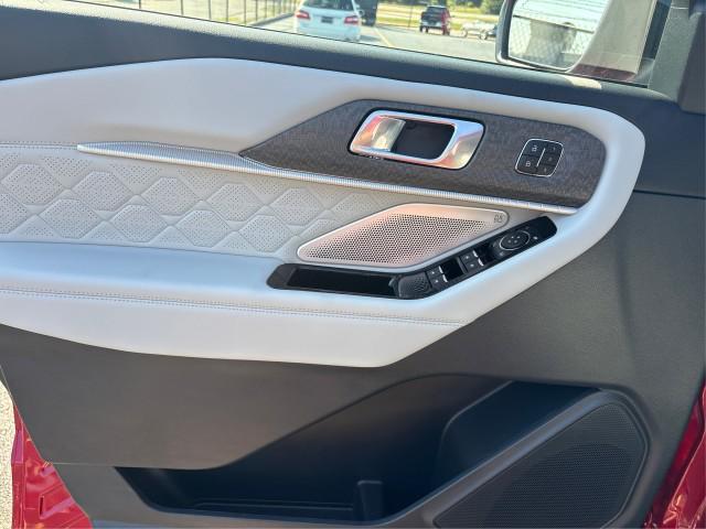 new 2025 Ford Explorer car, priced at $57,396