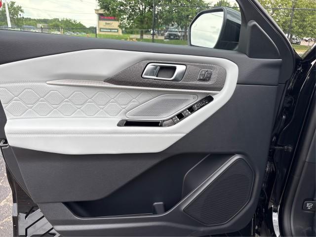 new 2025 Ford Explorer car, priced at $59,469