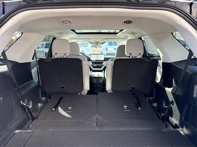 new 2025 Ford Explorer car, priced at $48,192