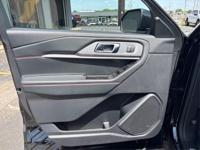new 2025 Ford Explorer car, priced at $52,329