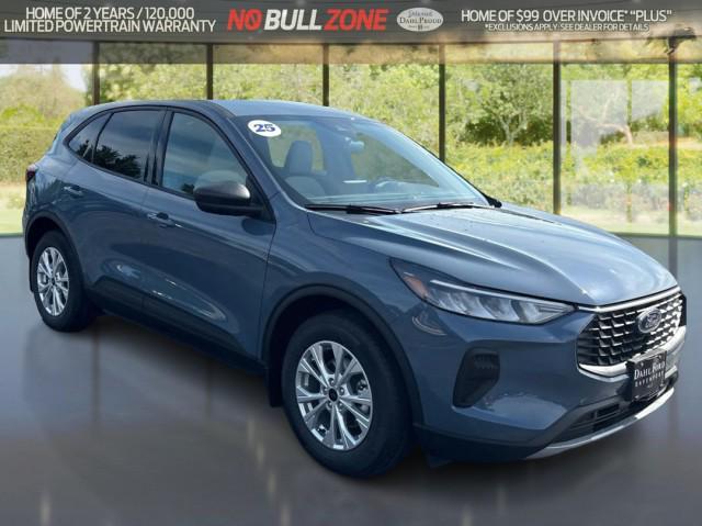 new 2025 Ford Escape car, priced at $32,200