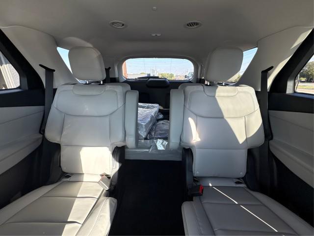 new 2025 Ford Explorer car, priced at $48,199