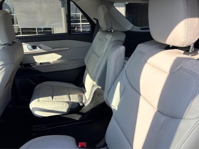 new 2025 Ford Explorer car, priced at $48,199