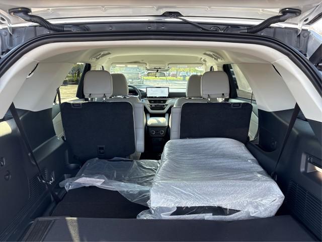 new 2025 Ford Explorer car, priced at $48,199