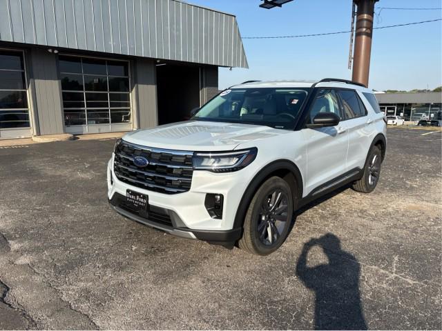new 2025 Ford Explorer car, priced at $48,199