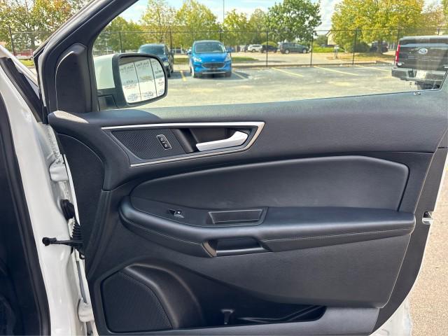 used 2024 Ford Edge car, priced at $29,125