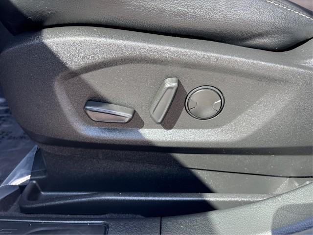 used 2024 Ford Edge car, priced at $29,125