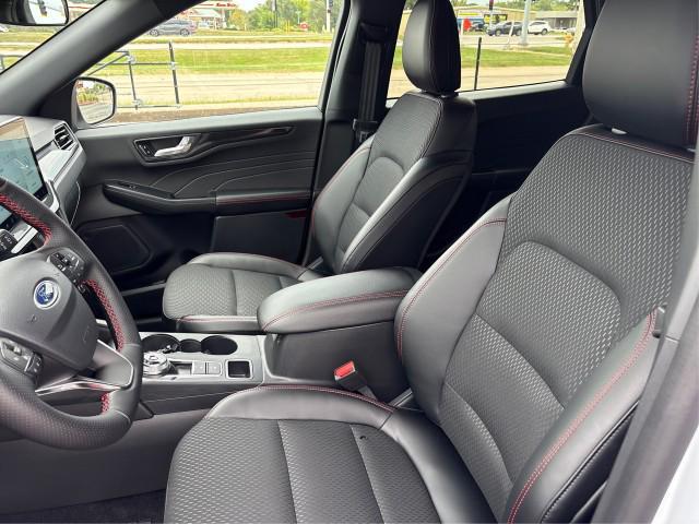 new 2025 Ford Escape car, priced at $36,978