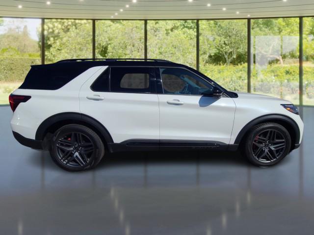 new 2025 Ford Explorer car, priced at $61,845