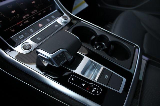 new 2025 Audi Q7 car, priced at $60,716