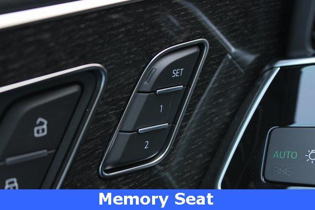 new 2025 Audi Q7 car, priced at $60,716