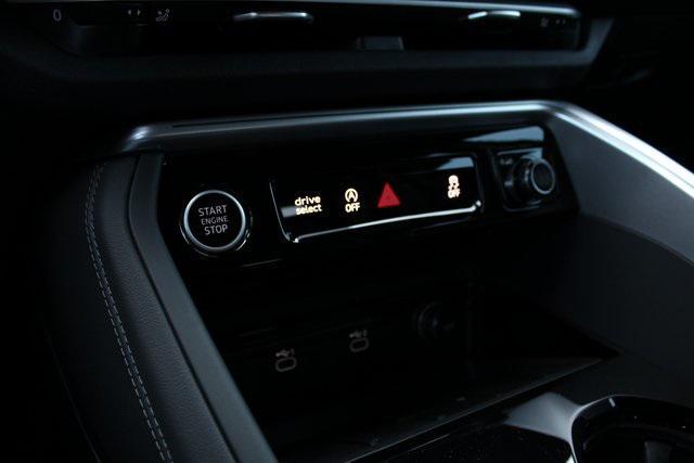 new 2025 Audi Q5 car, priced at $55,871