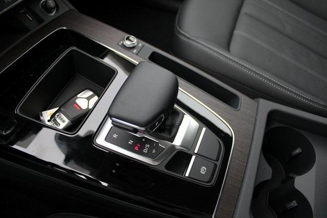 new 2024 Audi Q5 car, priced at $45,680