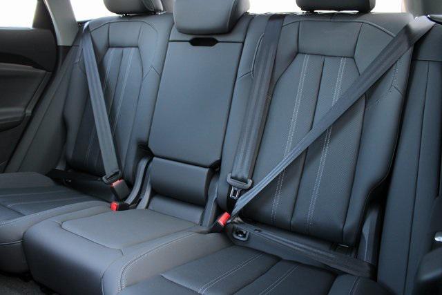 new 2025 Audi Q5 car, priced at $61,300