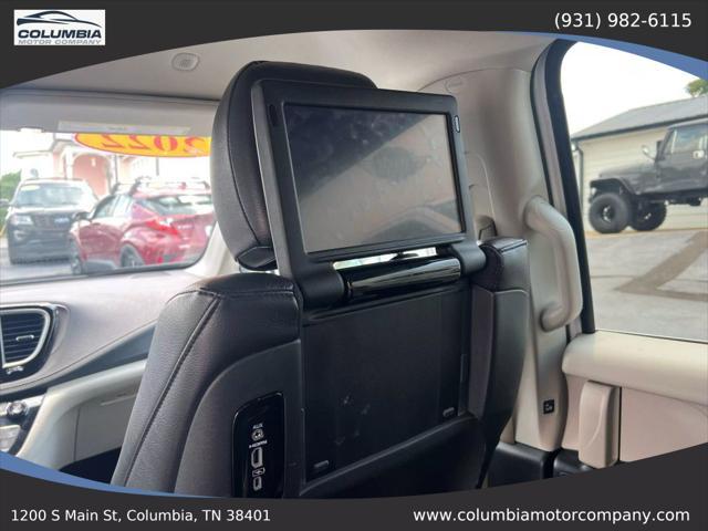 used 2022 Chrysler Pacifica Hybrid car, priced at $25,498