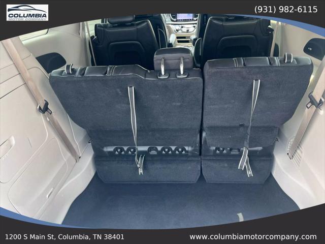 used 2022 Chrysler Pacifica Hybrid car, priced at $25,498