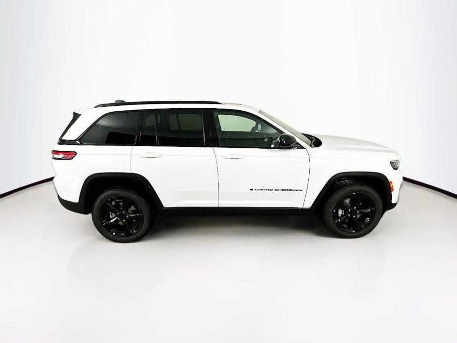 new 2025 Jeep Grand Cherokee car, priced at $45,128