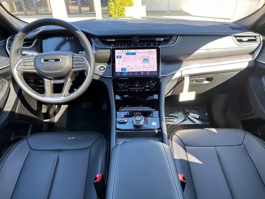 new 2024 Jeep Grand Cherokee car, priced at $45,435