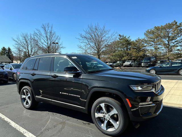 new 2024 Jeep Grand Cherokee car, priced at $52,435