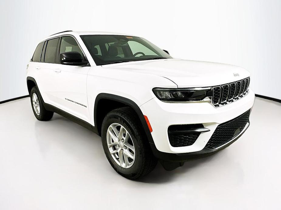 new 2025 Jeep Grand Cherokee car, priced at $37,580