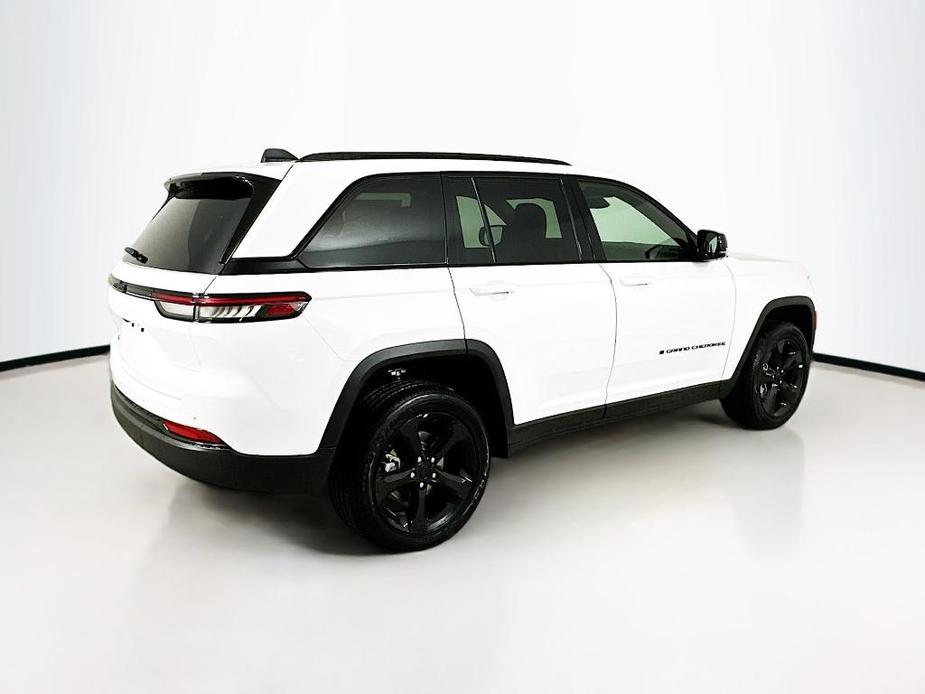 new 2025 Jeep Grand Cherokee car, priced at $44,128