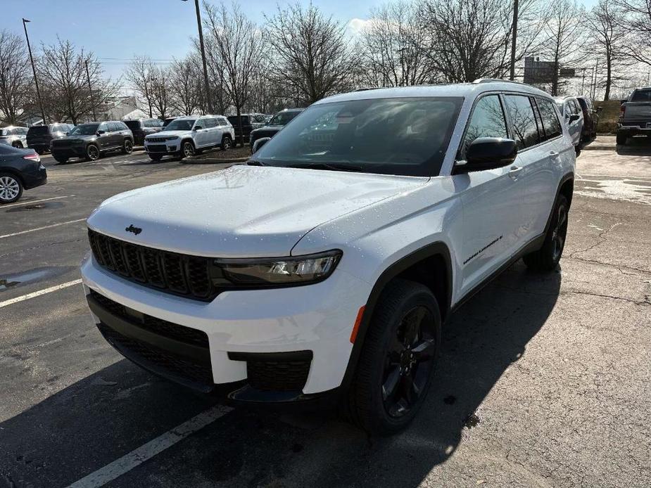 new 2024 Jeep Grand Cherokee L car, priced at $43,575