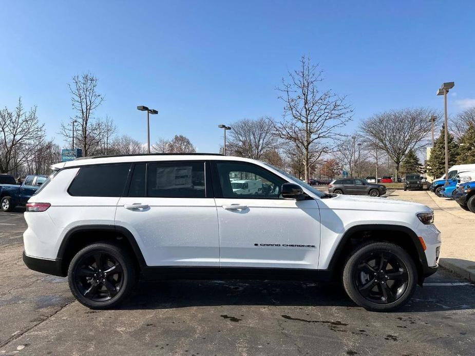 new 2024 Jeep Grand Cherokee L car, priced at $43,575