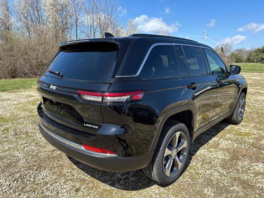 new 2024 Jeep Grand Cherokee car, priced at $49,185