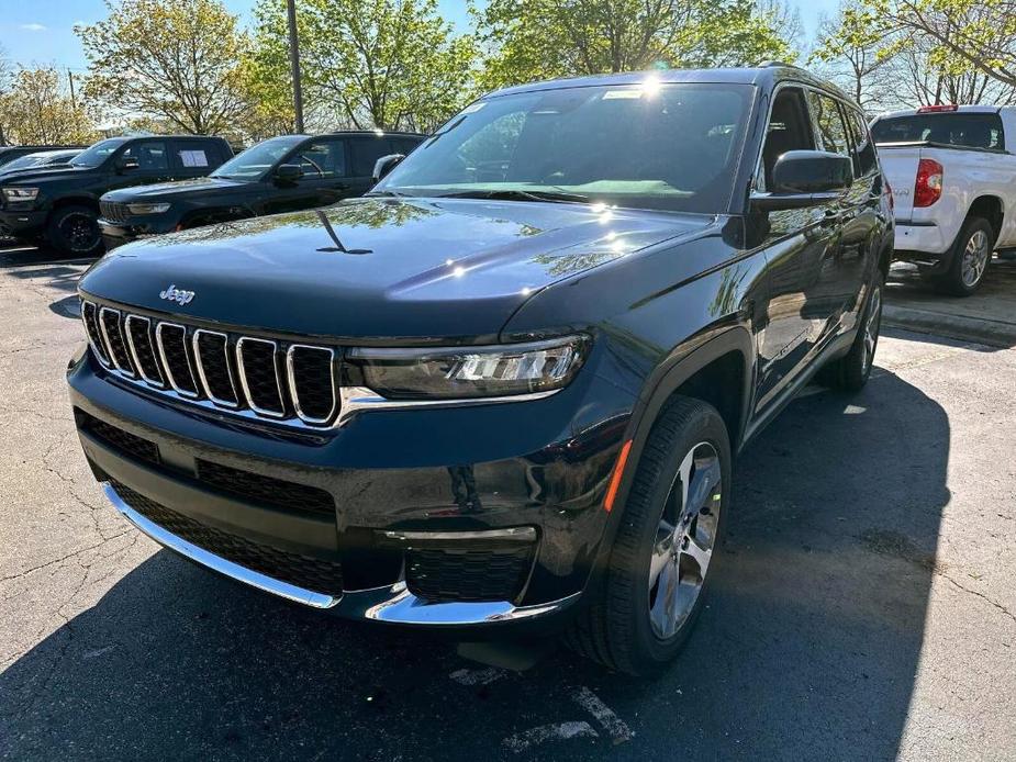 new 2024 Jeep Grand Cherokee L car, priced at $46,535