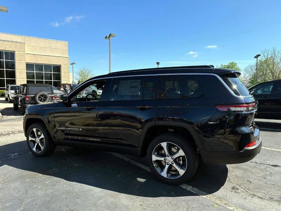 new 2024 Jeep Grand Cherokee L car, priced at $46,535