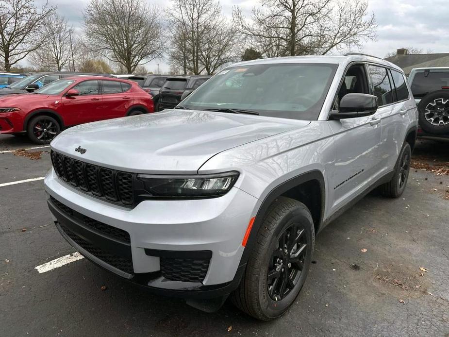 new 2024 Jeep Grand Cherokee L car, priced at $46,030