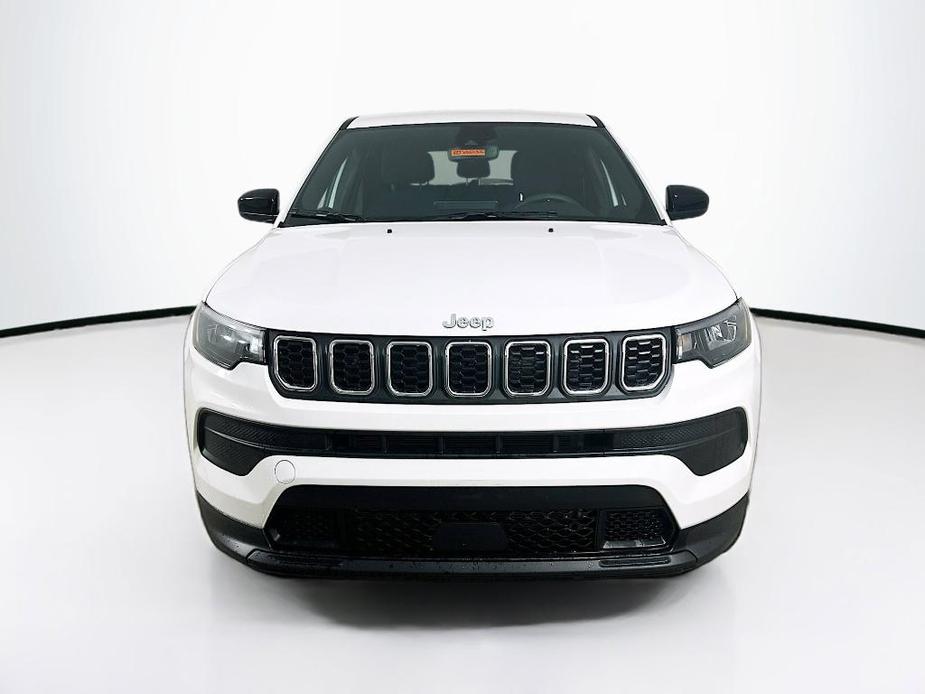 new 2024 Jeep Compass car, priced at $27,495