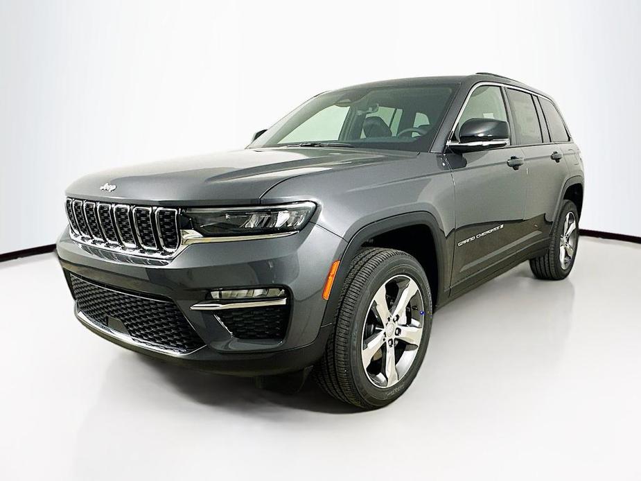 new 2025 Jeep Grand Cherokee car, priced at $47,935