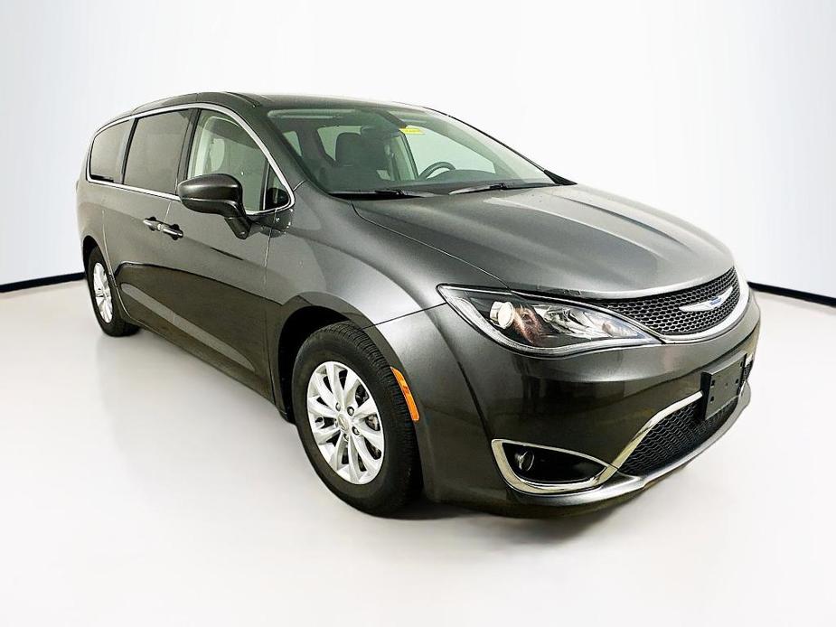 used 2018 Chrysler Pacifica car, priced at $16,799