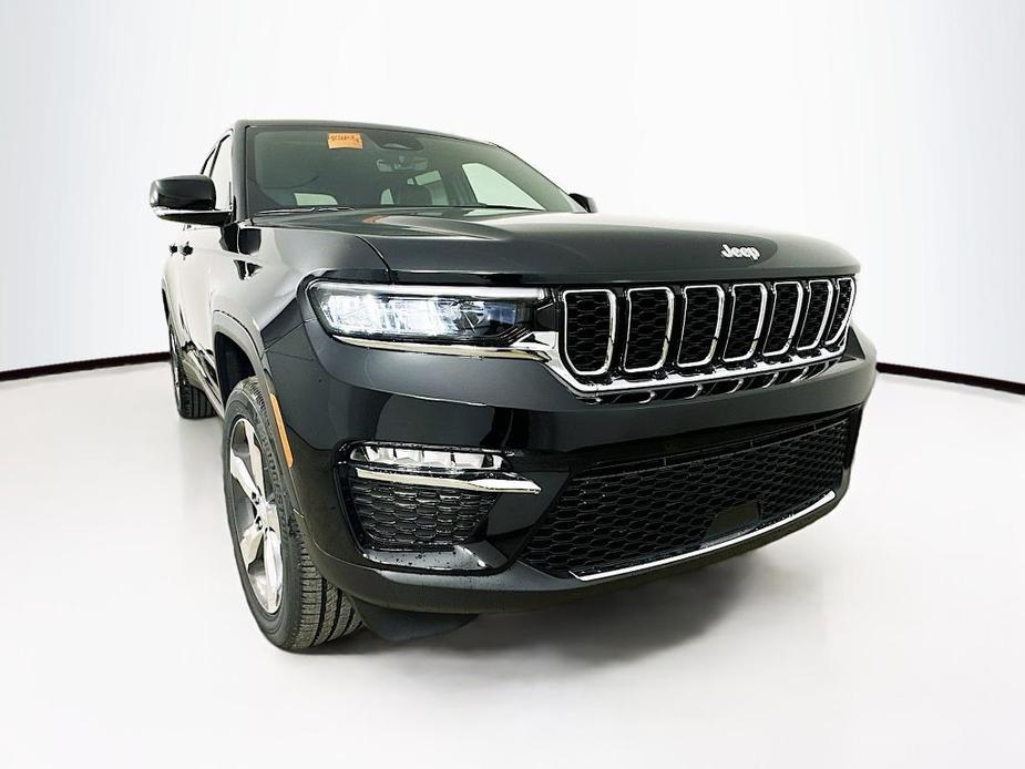 new 2025 Jeep Grand Cherokee car, priced at $49,886