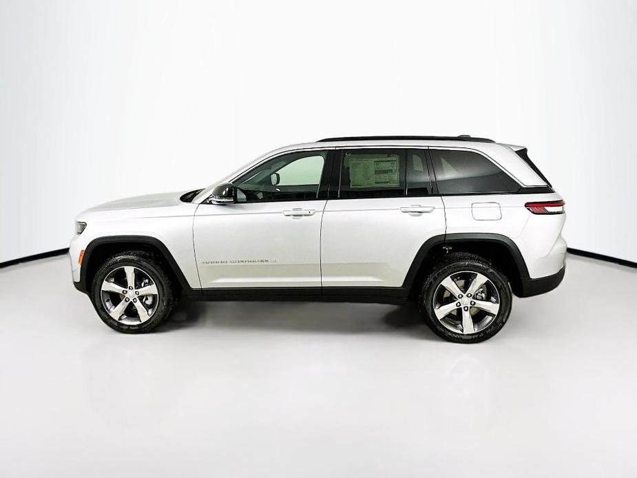 new 2025 Jeep Grand Cherokee car, priced at $49,886