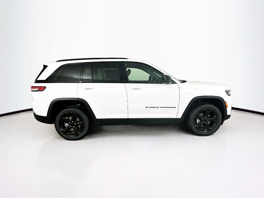 new 2024 Jeep Grand Cherokee car, priced at $41,580