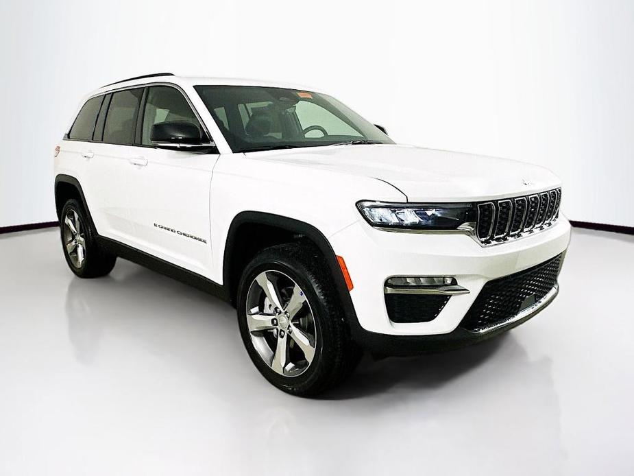 new 2025 Jeep Grand Cherokee car, priced at $49,303