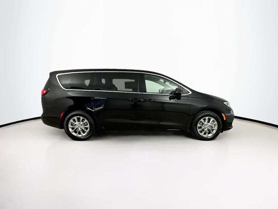 new 2024 Chrysler Pacifica car, priced at $40,793