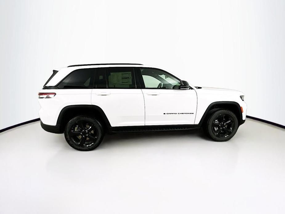 new 2025 Jeep Grand Cherokee car, priced at $45,986