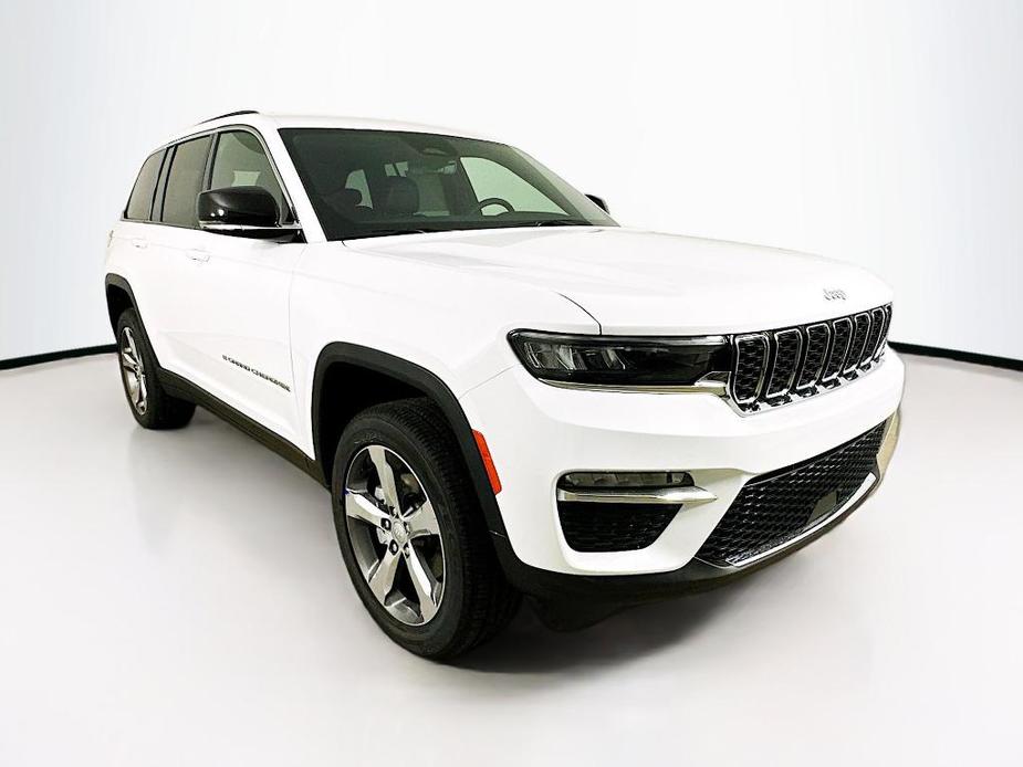 new 2025 Jeep Grand Cherokee car, priced at $50,803