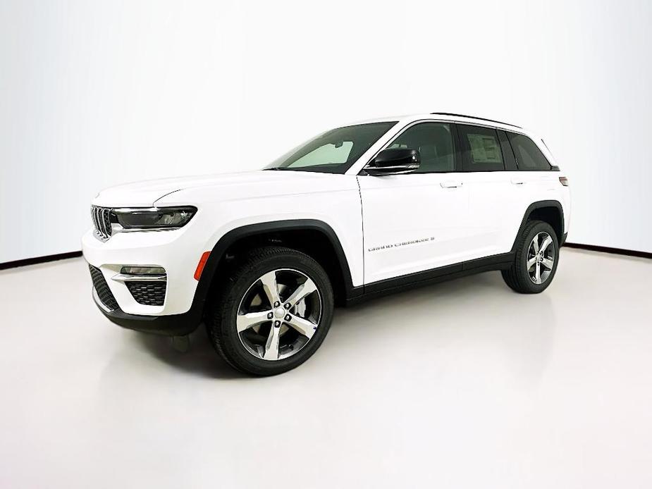 new 2025 Jeep Grand Cherokee car, priced at $49,303