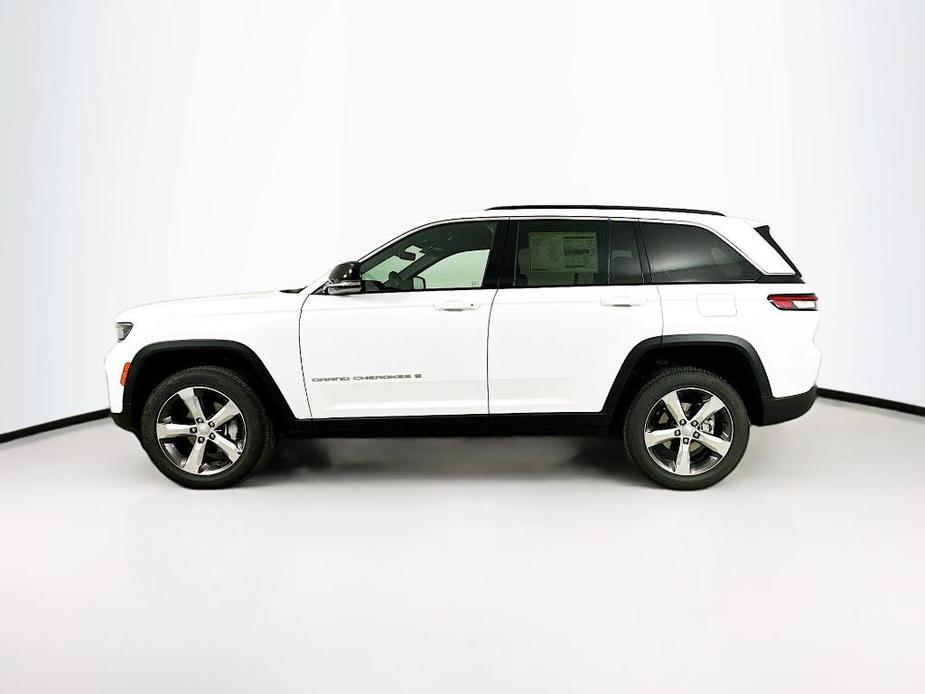 new 2025 Jeep Grand Cherokee car, priced at $49,303