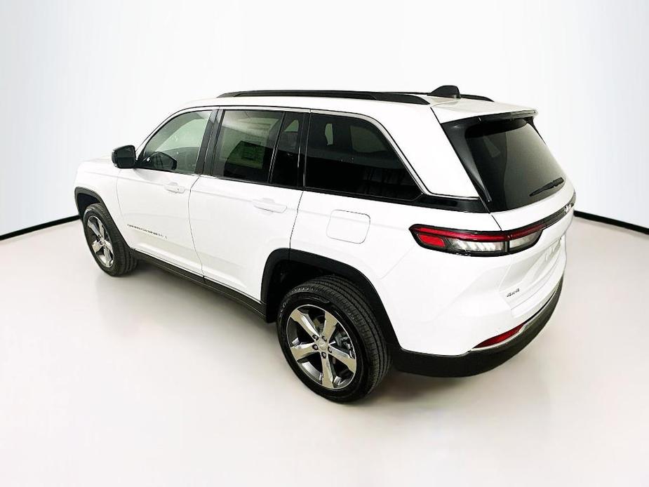 new 2025 Jeep Grand Cherokee car, priced at $49,303